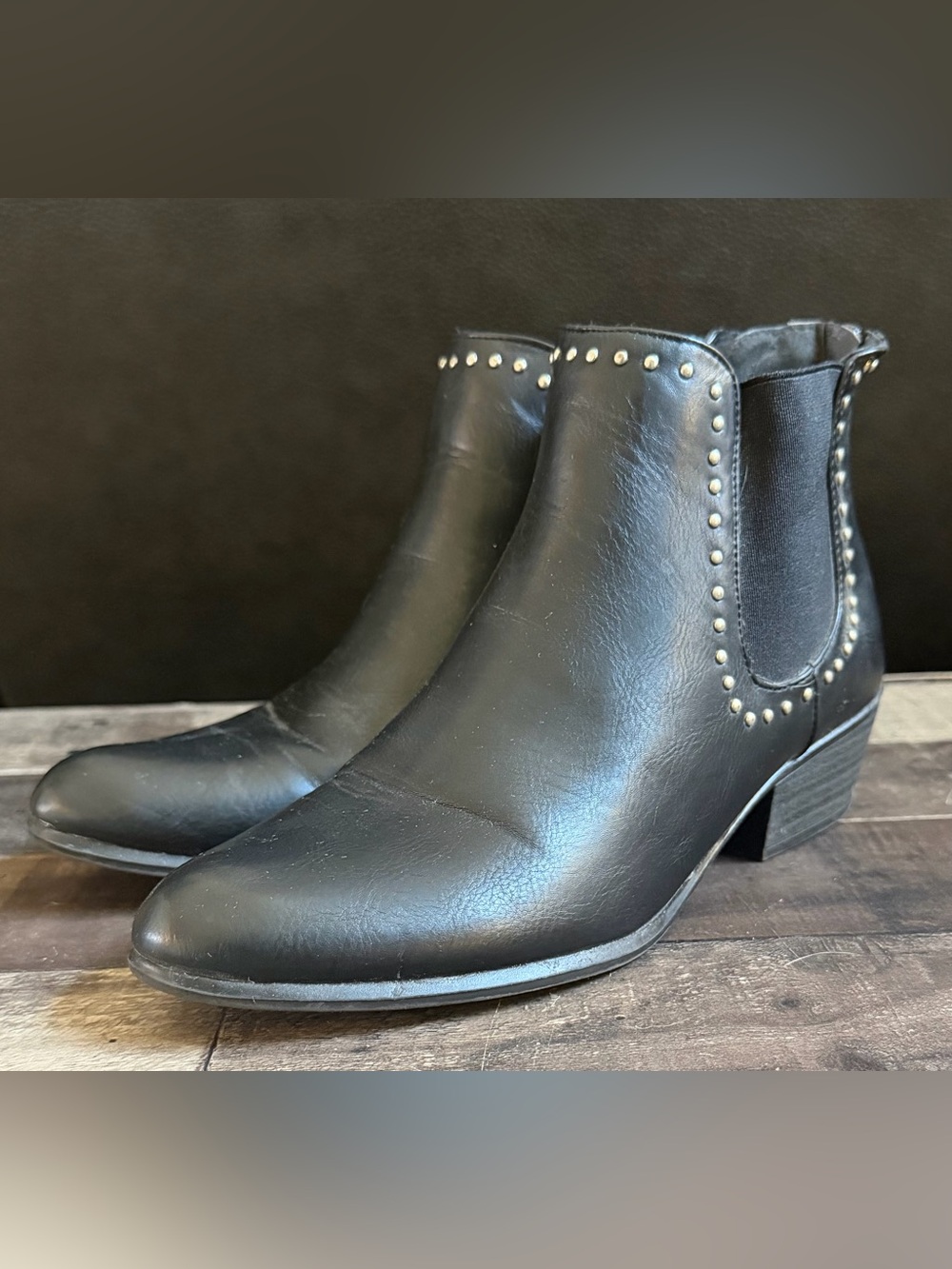 Unionbay Women’s 7.5M Black Ankle Boots With Studs Low Heel Leather Booties